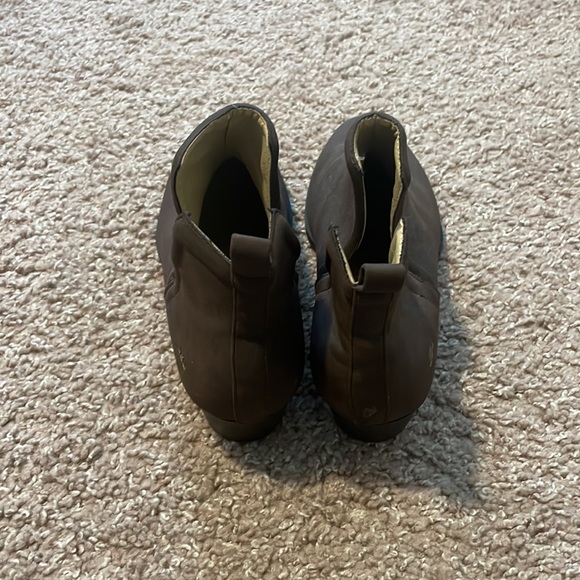 JBU Ankle Booties | Size 8 | Like new | Water Resistant | Memory Foam - Picture 3 of 3